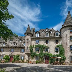 Bed & Breakfast Chateau De Courbelimagne,, Raulhac