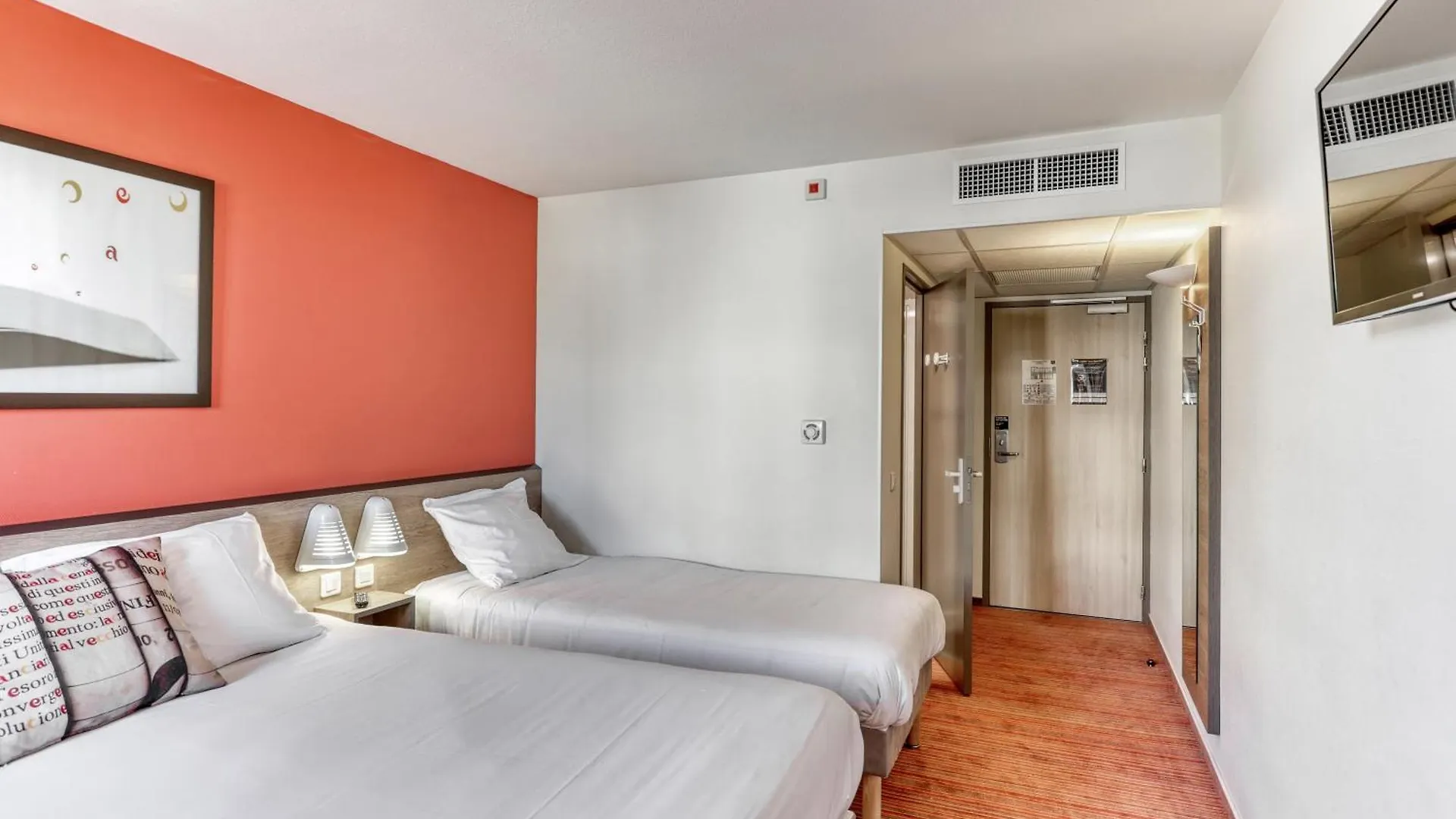 Saint-Victor-des-Oules Ace Hotel Montlucon
